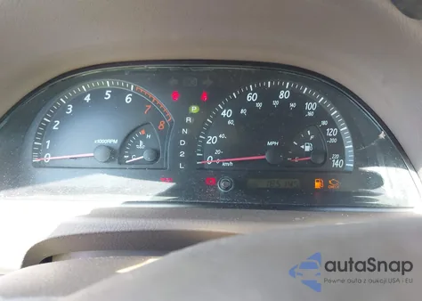 2003 Toyota Camry Le z USA, uszkodzony, nr VIN 4T1BE32K83U188754